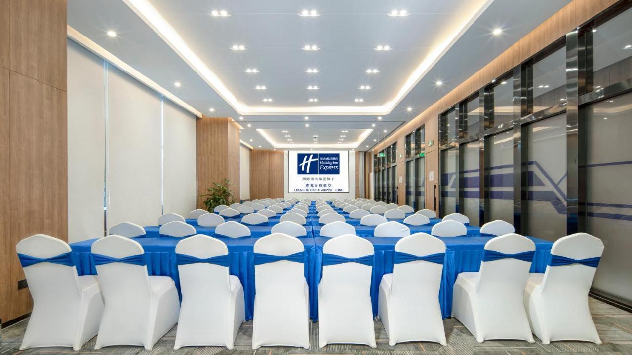 Holiday Inn Express Chengdu Tianfu Airport Zone By Ihg Jianyang  Zewnętrze zdjęcie